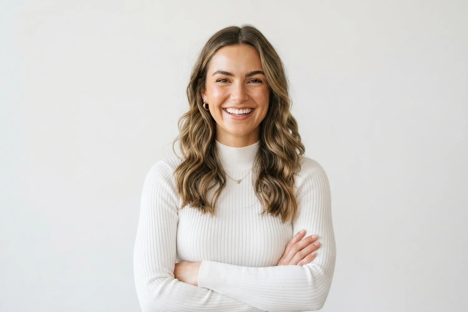 medical dermatology woman stylish-confident-businesswoman-smiling